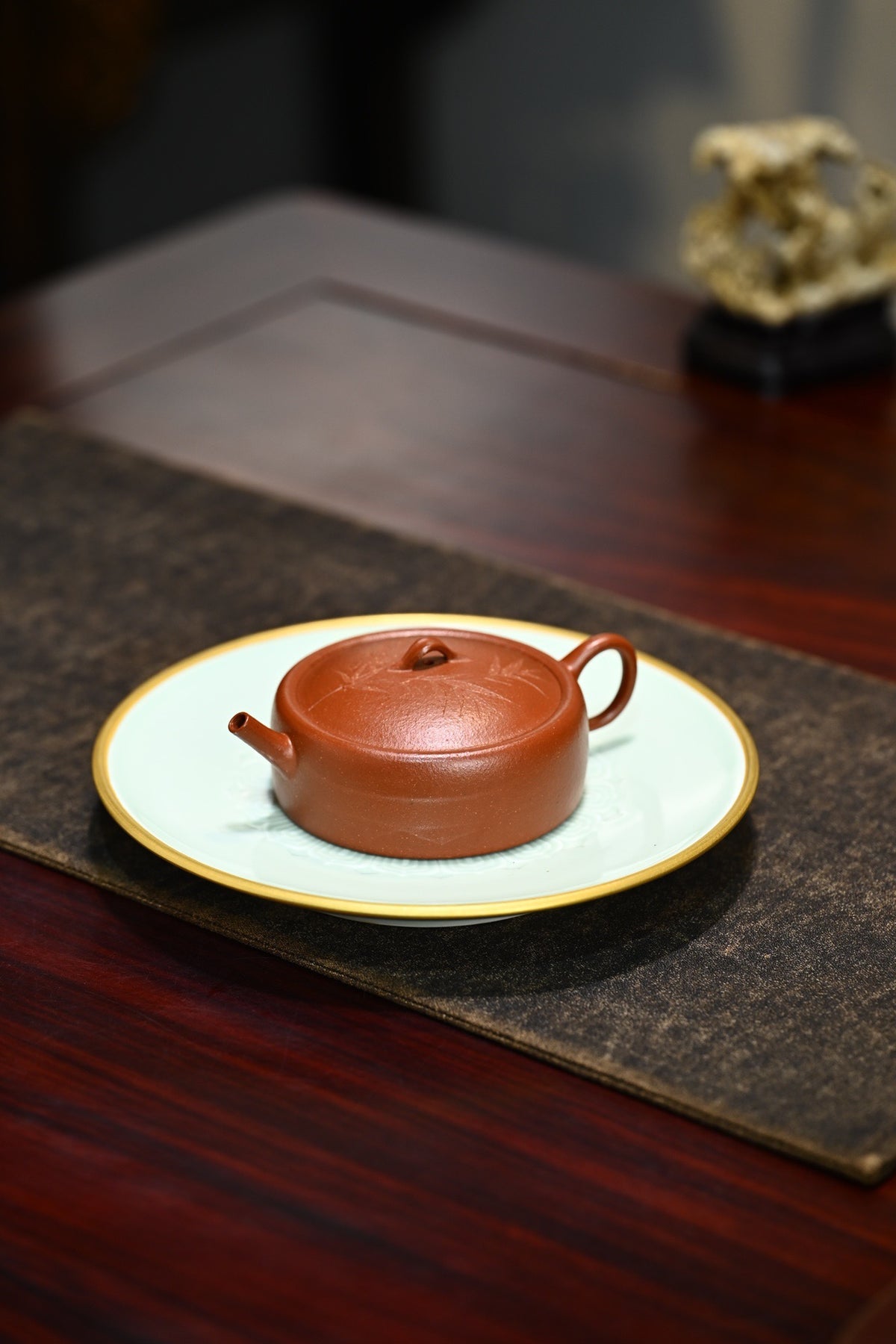 Pu Yu     120cc   - Yixing Zisha Purple Clay Teapot