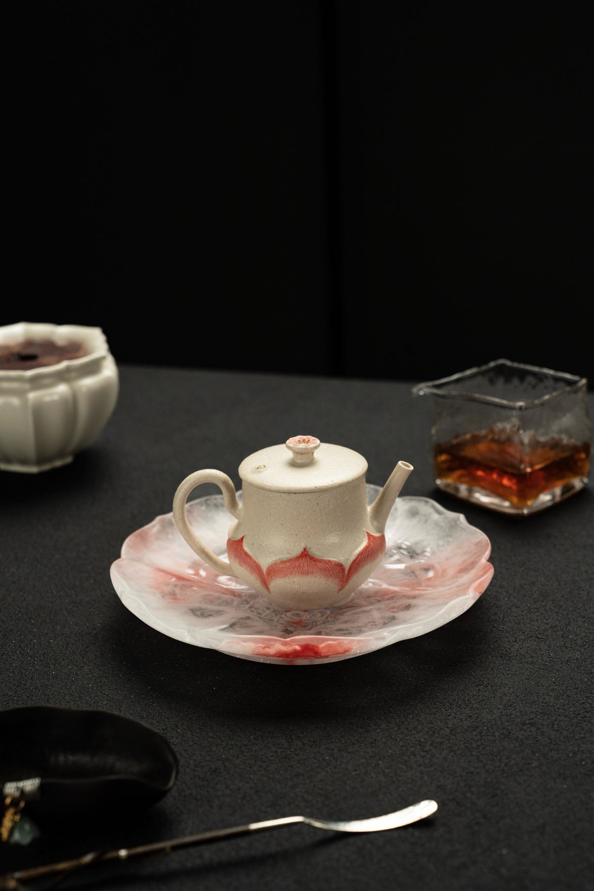 Calm Heart        130cc   - Yixing Zisha Purple Clay Teapot