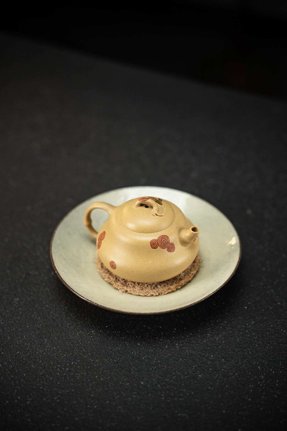 Fu Lu         130cc   - Yixing Zisha Purple Clay Teapot