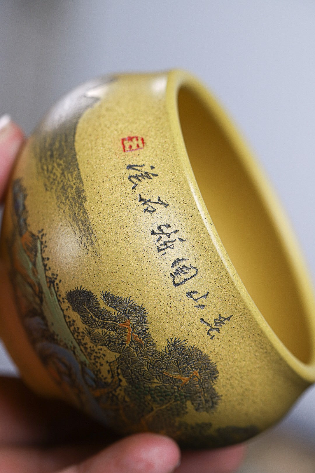 Shan Shui Ru Hua         180cc  - Yixing Zisha Purple Clay  Cup