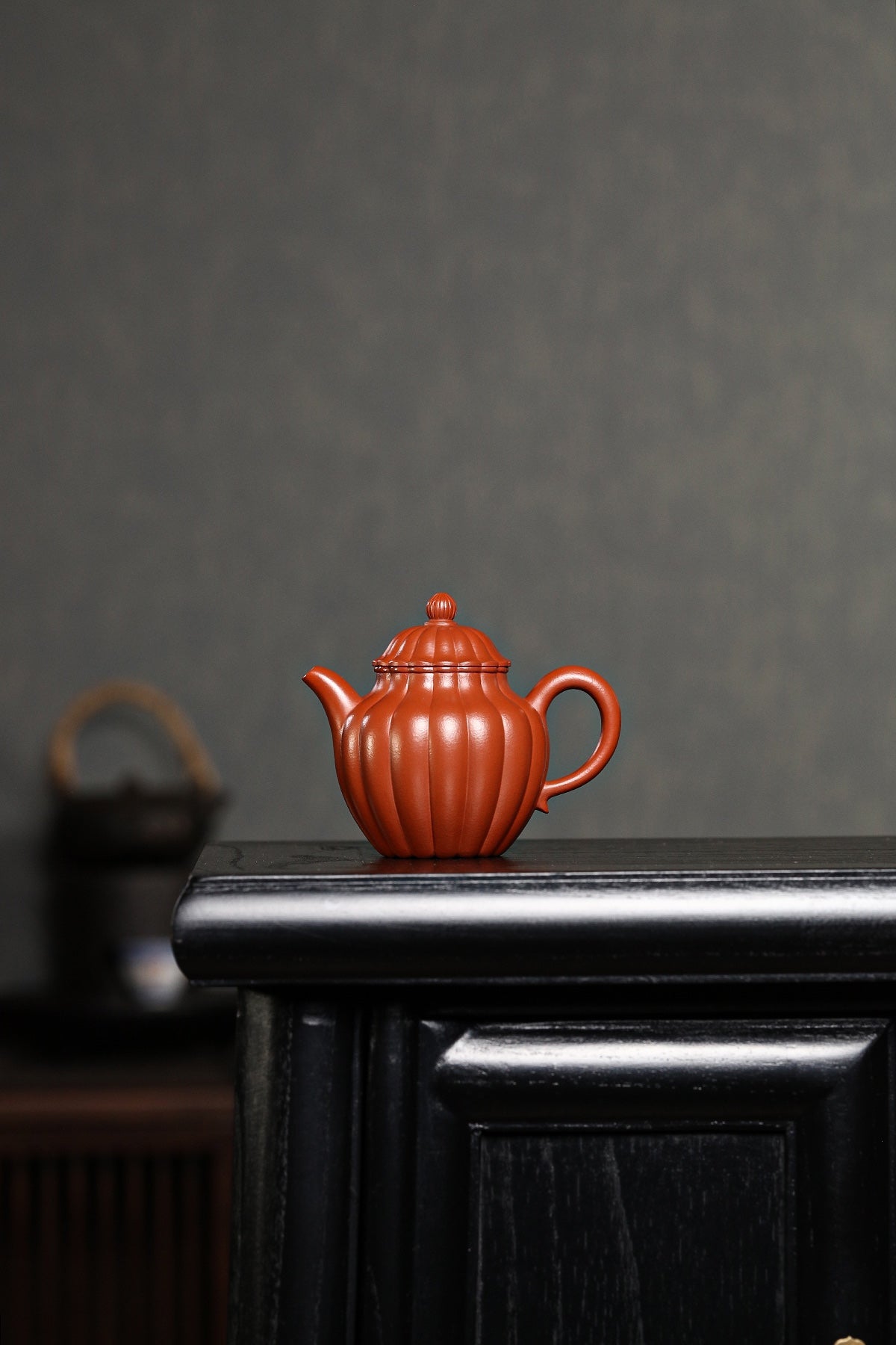 Ju Ban       130cc   - Yixing Zisha Purple Clay Teapot